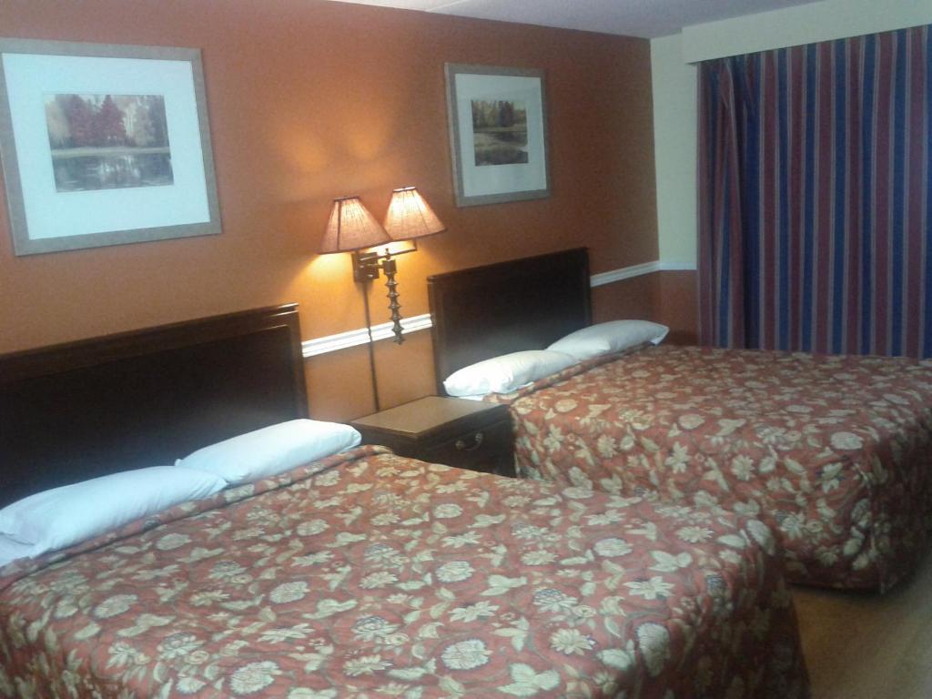 Budget Inn 2000 Хамилтън Стая снимка