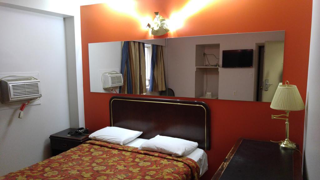 Budget Inn 2000 Хамилтън Екстериор снимка