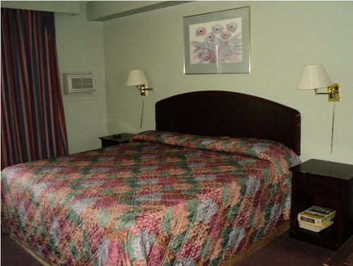 Budget Inn 2000 Хамилтън Екстериор снимка