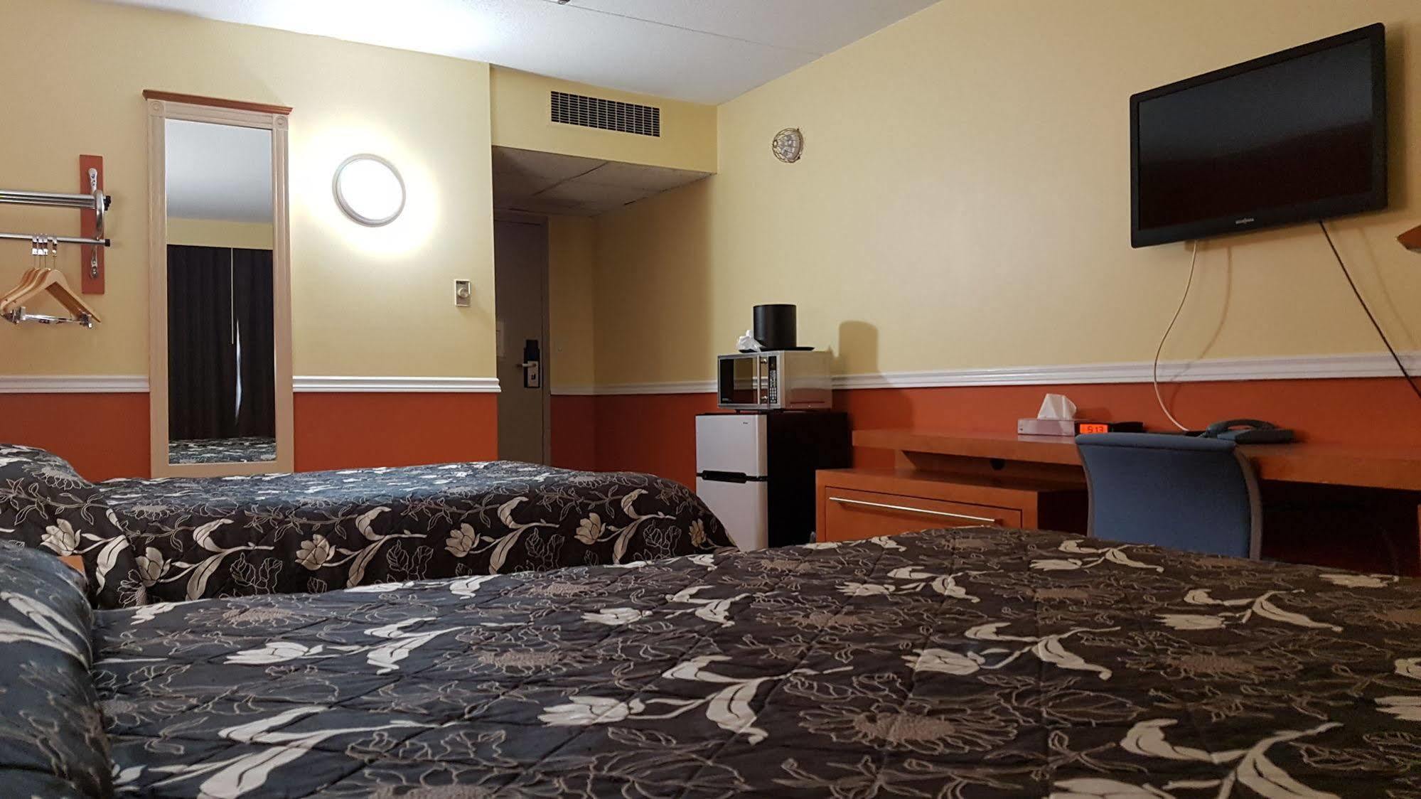 Budget Inn 2000 Хамилтън Екстериор снимка