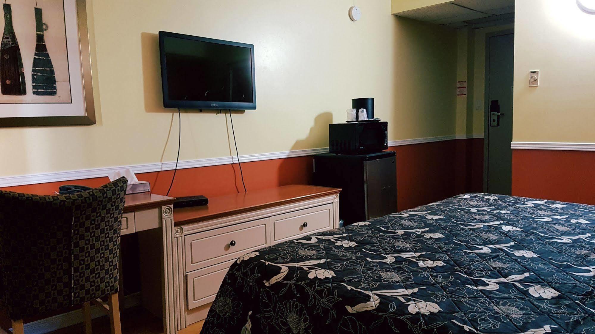Budget Inn 2000 Хамилтън Екстериор снимка
